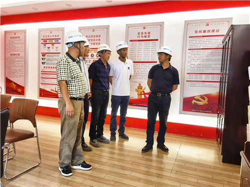 万向遵调研滇池明珠广场二期建设项目