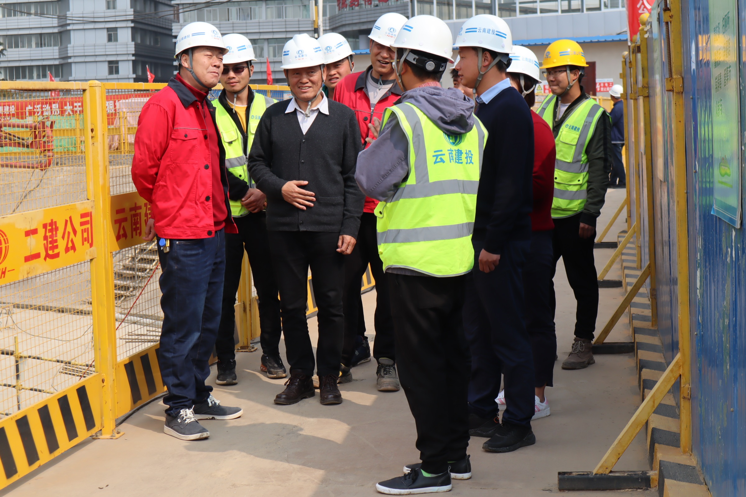 【调研检查】王现合调研公司宣威中医医院项目