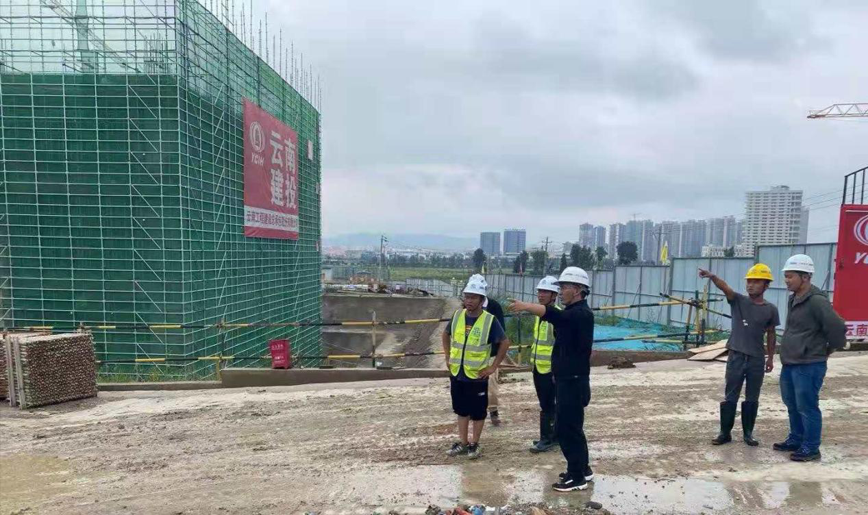 【我为群众办实事】公司领导调研检查曲靖医疗中心项目