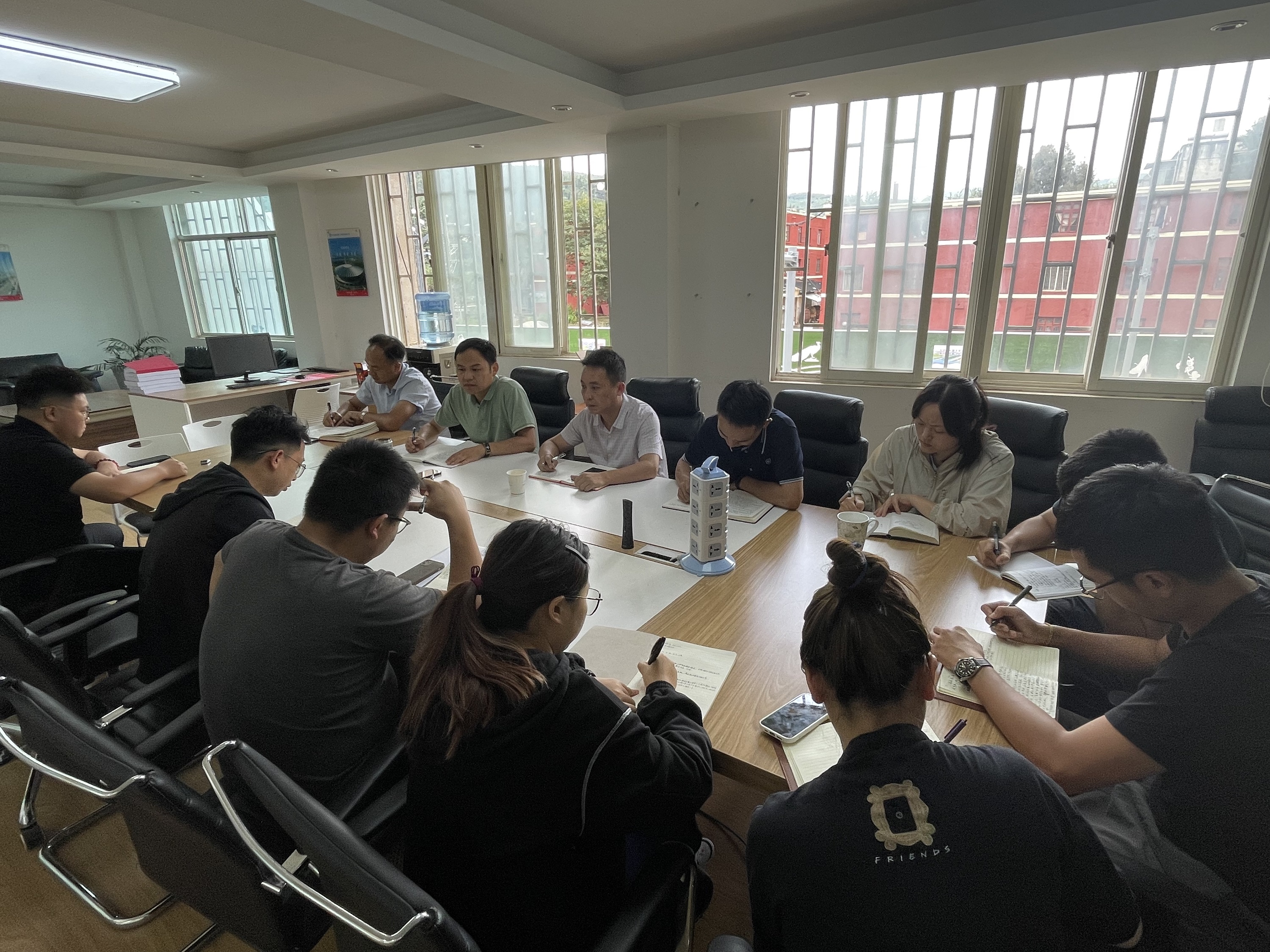 【公司动态】市场部召开部门经营业务会