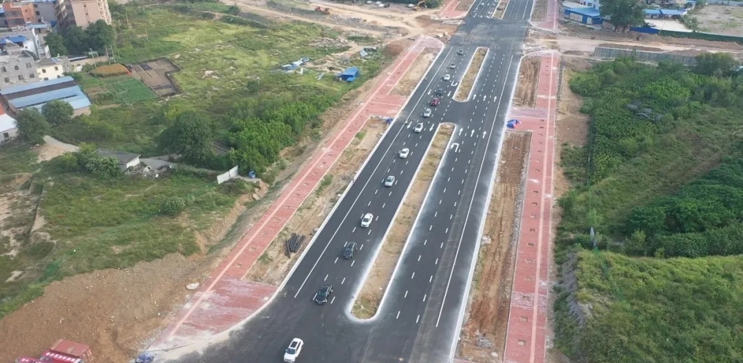【项目动态】第十七直管部元江国道213项目兴元路南延长线、规划二号路顺利通车！