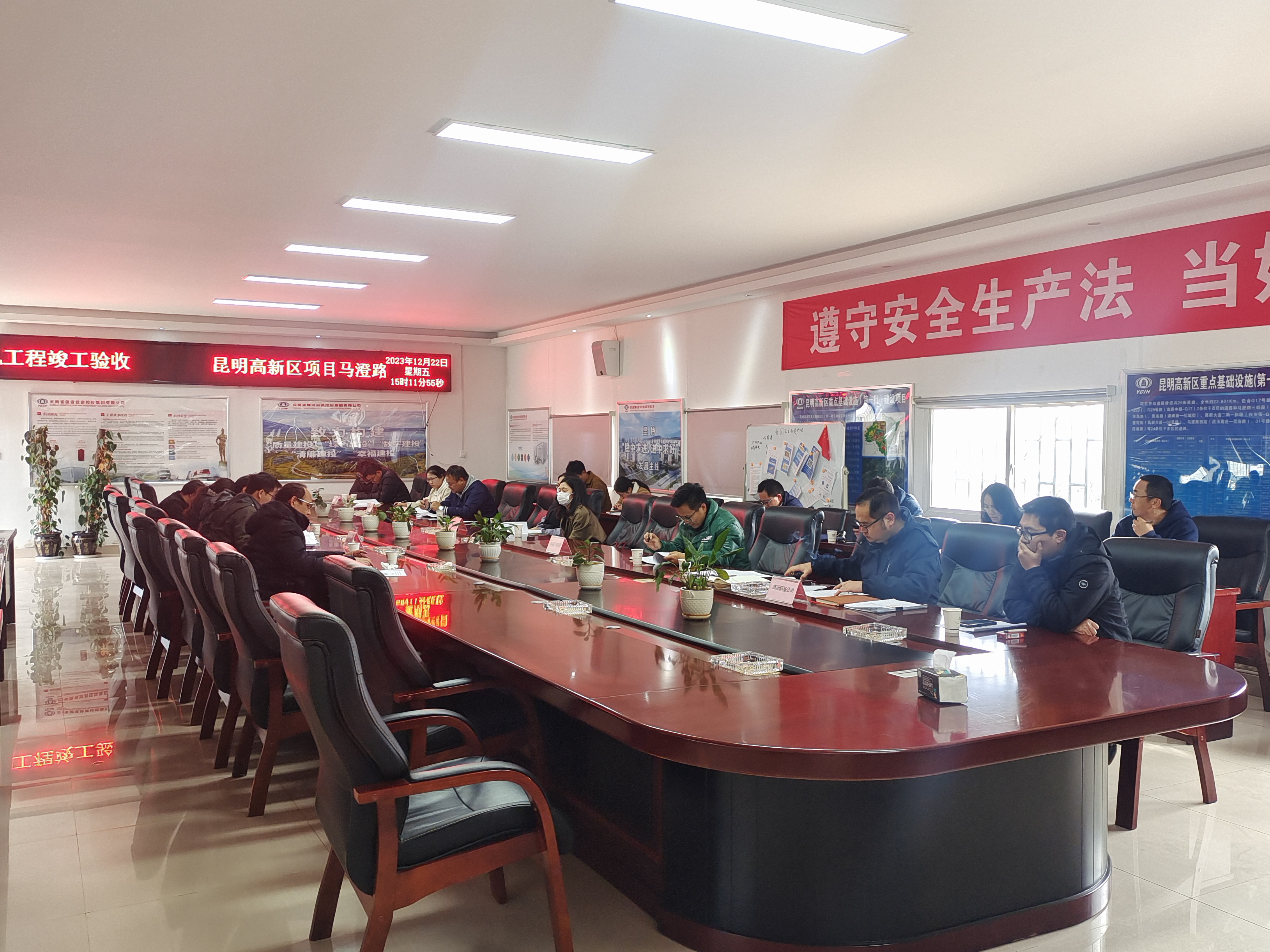 【项目动态】昆明高新区重点基础设施（第一批）建设项目马澄路(15号路至呈澄高速）小营交叉口景观工程顺利通过竣工验收