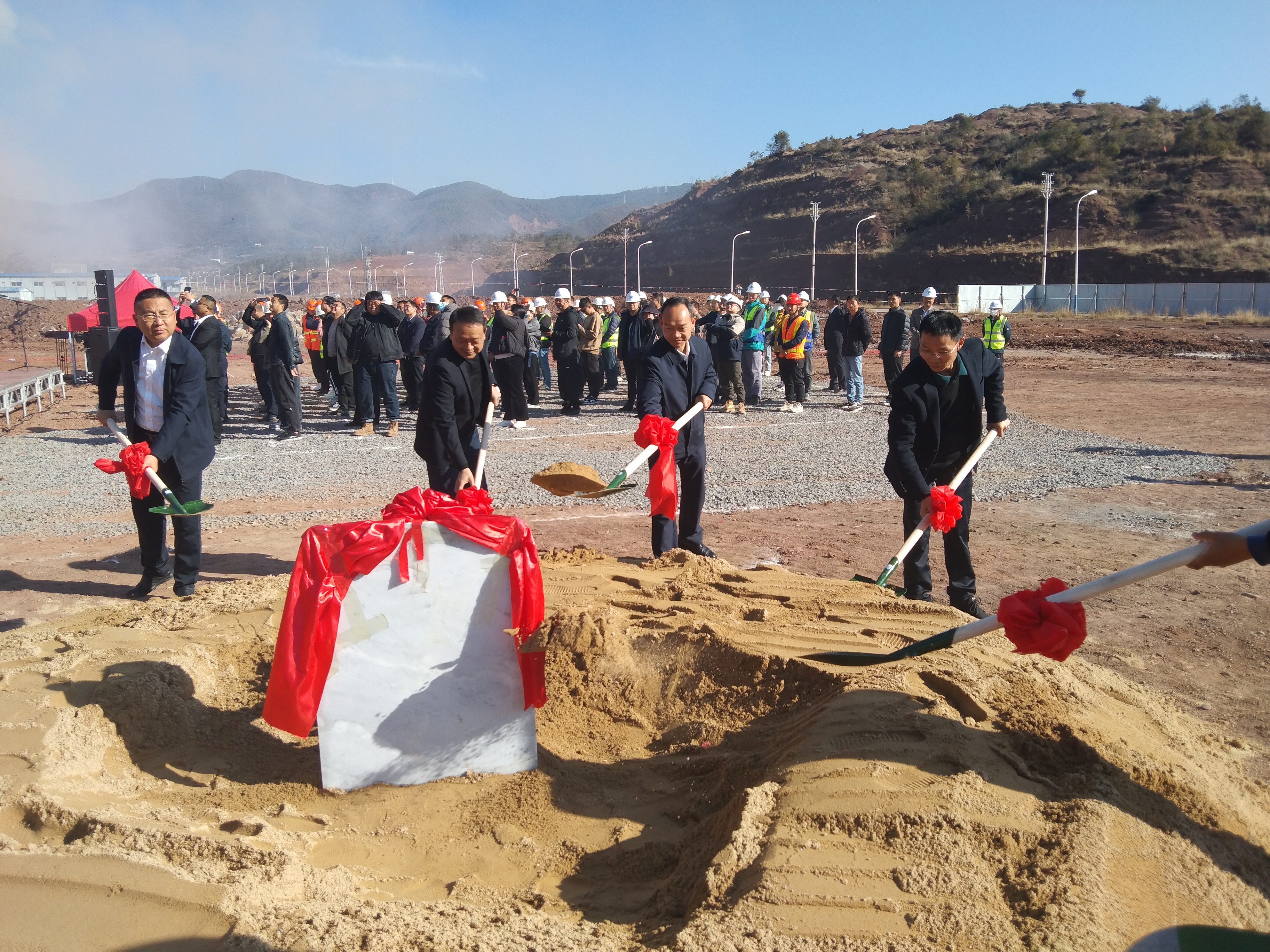 【项目动态】起步冲刺 开局争先！楚雄高新区云甸保障性租赁住房建设项目举行开工奠基仪式