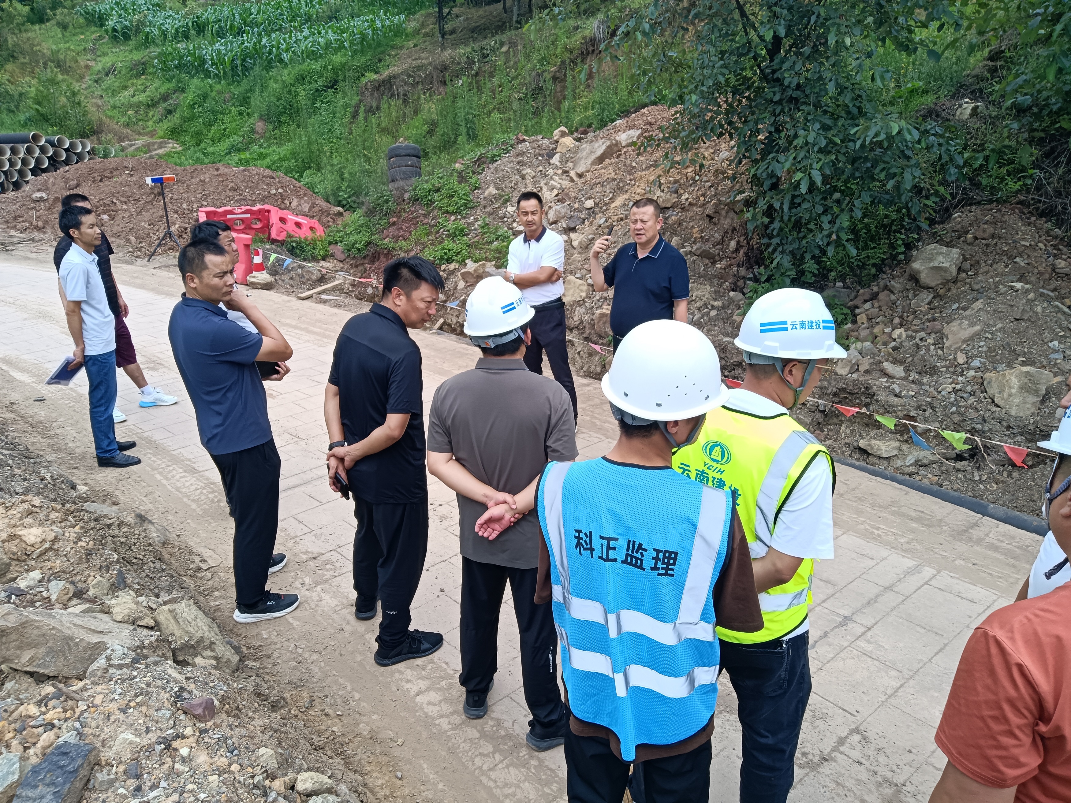 【公司要闻】楚雄州水务局党组书记、局长余海潮调研武定农饮水项目